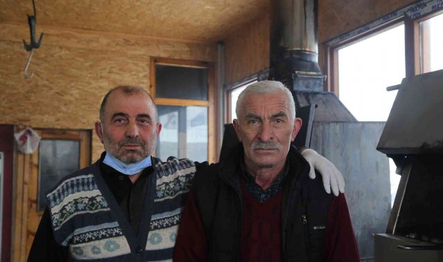 Demirel ve Özal&#039;dan bu yana bütün devlet adamlarının fotoğraflarını tesisinde sergiliyor