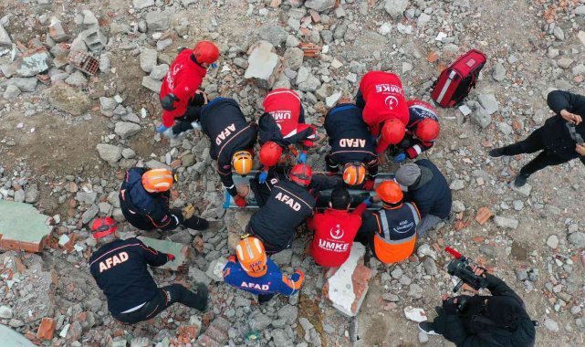 Deprem tatbikatı gerçeği aratmadı