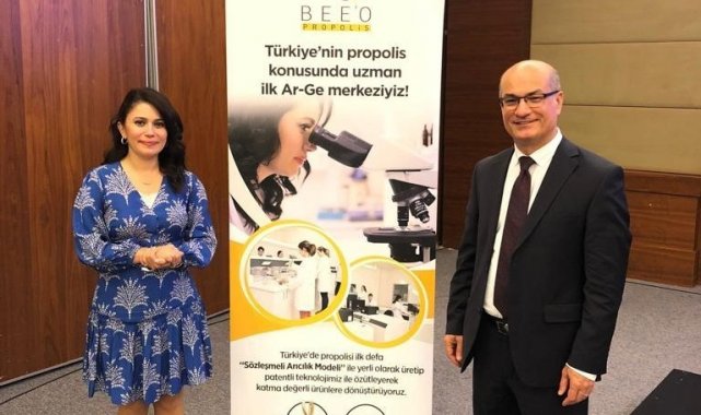 Dermatolog Kutlubay: "Arı zehri kırışıklıkları önlüyor"