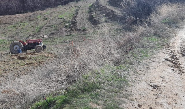 Devrilen traktörünün altında kalan adam hayatını kaybetti