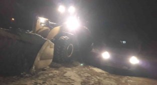 Diyadin'de kar nedeniyle kapanan yollar ulaşıma açıldı