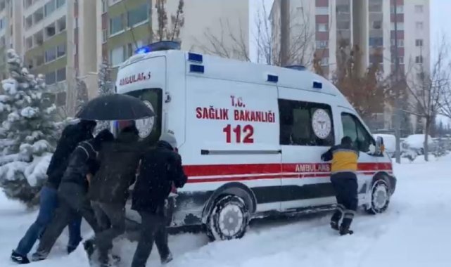 Diyarbakır kara teslim, araçlar yollarda kaldı