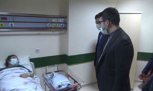 Diyarbakır&#039;da 2022 yılının ilk bebeği &#039;Muhammed Geylani&#039; oldu