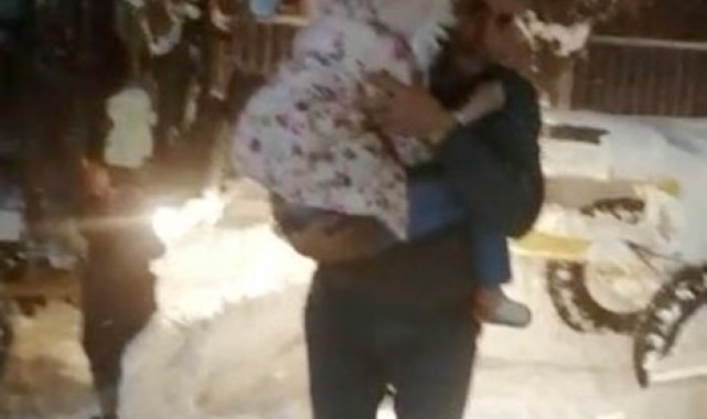 Diyarbakır'da ekipler, aniden rahatsızlanan iki kız çocuğu için seferber oldu