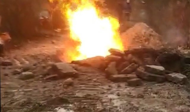 Doğal gaz boru hattı alev topuna döndü