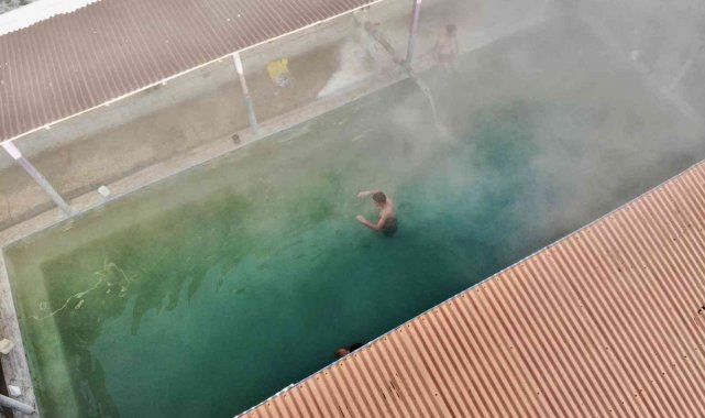 Dondurucu soğuklarda şifa arayanların uğrak mekanı: 'Diyadin Kaplıcaları'