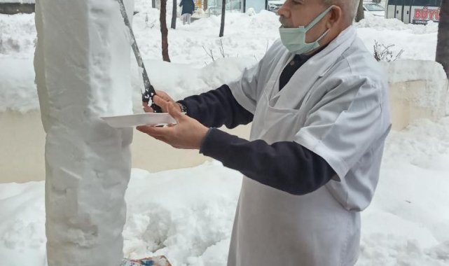 Döner ustasından &quot;karsambaç döner&quot;