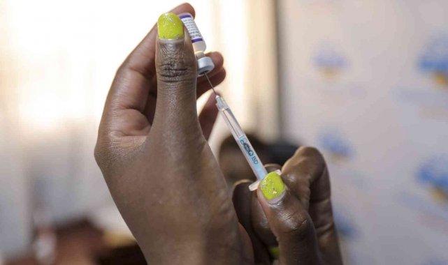 DSÖ: "Bulaşmanın önlenmesinde yüksek etkisi olan Covid-19 aşılarına ihtiyaç var"