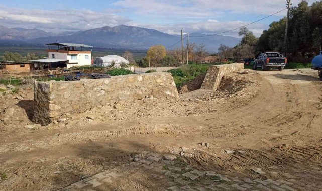 Dualar Mahallesi&#039;nde taşkınlara set engeli