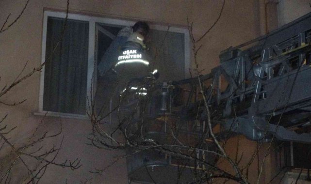 Dumanların arasında kalan vatandaşları itfaiye ekipleri kurtardı