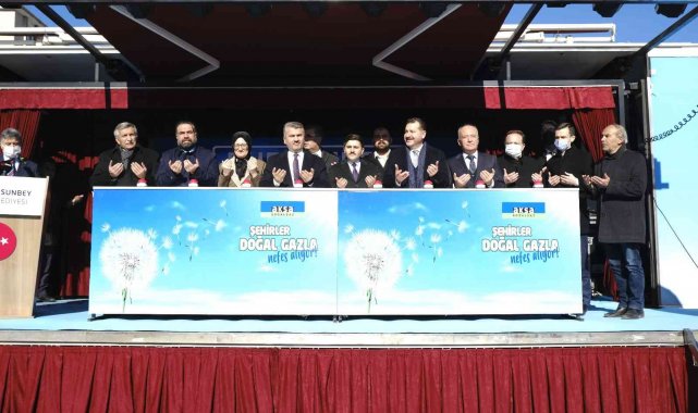 Dursunbey'de doğalgaz ateşi yandı