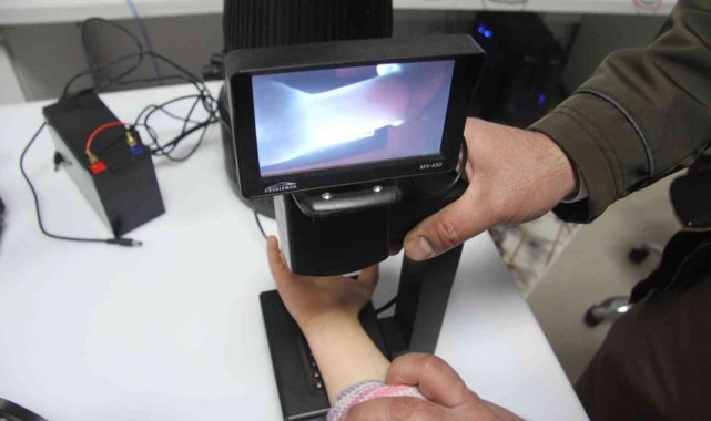 Ebe olan eşinin sözüyle başladı, damar yolu görüntüleme cihazı üretti