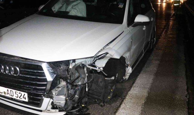 Edirne'de kar yağışı sebebiyle kayganlaşan yolda kaza meydana geldi