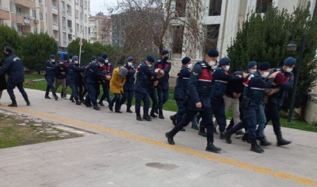 Edremit'te uyuşturucu operasyonu: 13 gözaltı