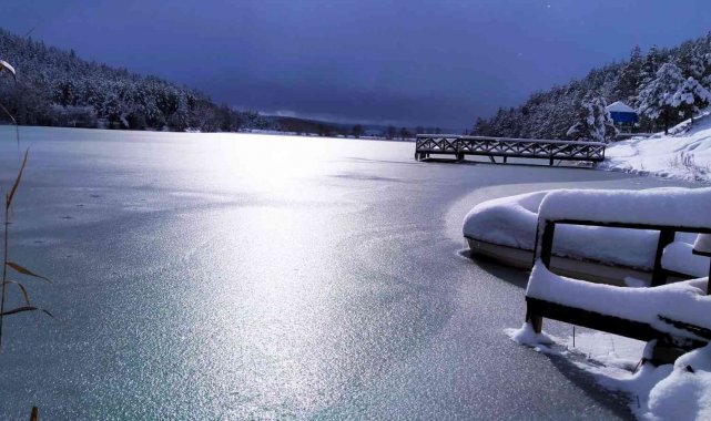 Eflani&#039;de göller buz tuttu