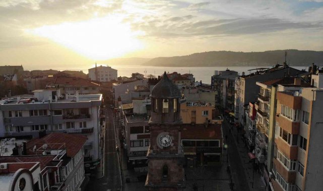 Ege Denizi açıklarında deprem: Çanakkale'den de hissedildi