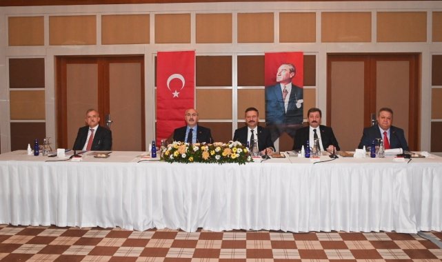 Ege&#039;deki düzensiz göç sorunu Aydın&#039;da görüşüldü