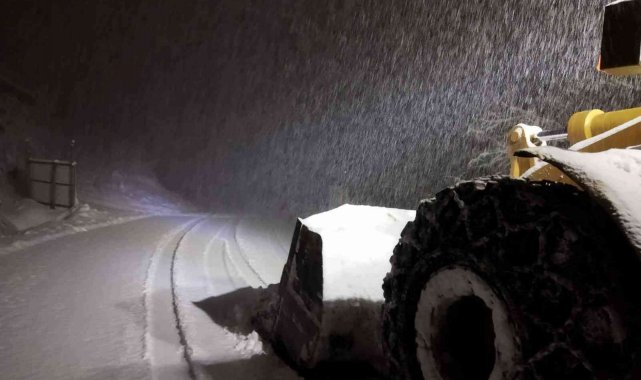 Ekipler kar nöbetinde