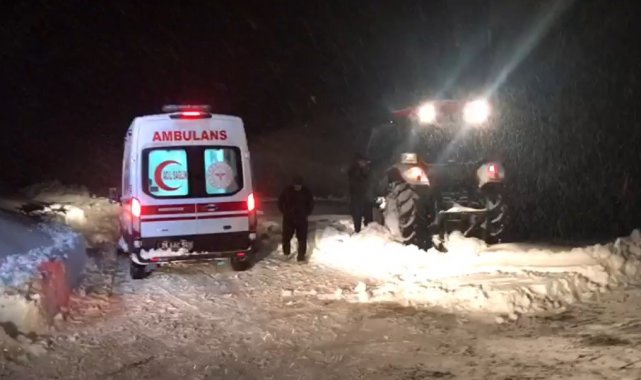 Ekipler kardan yolu kapanan mezrada rahatsızlanan 2 aylık bebek için seferber oldu