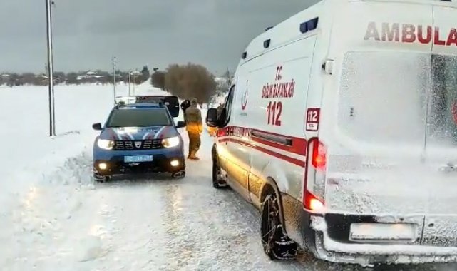 Ekipler kolu kırılan çocuk için seferber oldu