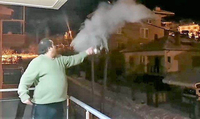 Eksi 16 derecede su havada buz tuttu