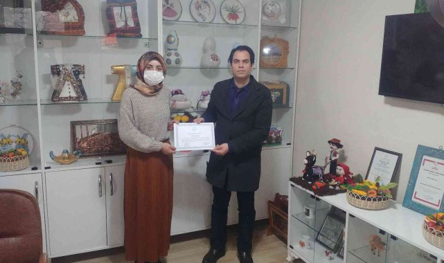 El emeği göz nuru ürünlerini sosyal medyada satıyor