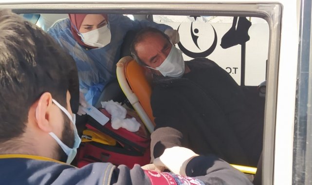 Elazığ Sağlık Müdürü Prof. Dr. Polat, hasta kurtarma operasyonuna katıldı