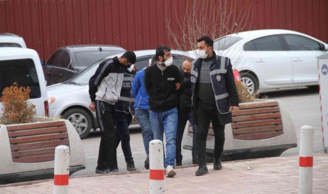 Elazığ'da bir iş yerinden 80 bin liralık malzeme çalan 3 şüpheli yakalandı