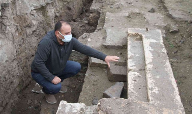 Elazığ&#039;da kentsel dönüşüm kazılarında bulunan kilise gün yüzüne çıkıyor