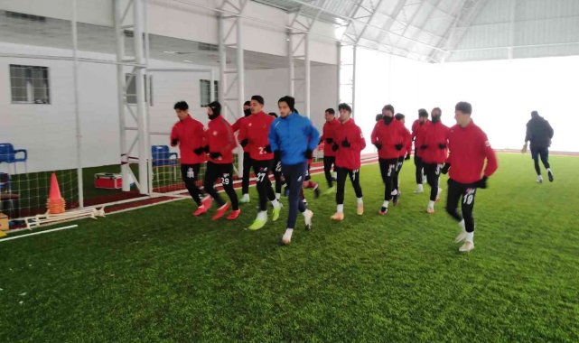 Elazığspor, halı sahada hazırlıklarını sürdürüyor
