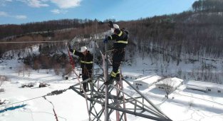 Elektrik arıza ekiplerinin zorlu kar mesaisi