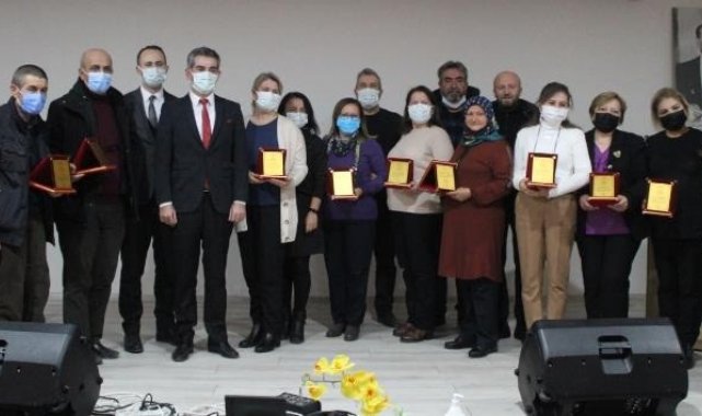 Emekli olan 12 personele plaket töreni yapıldı