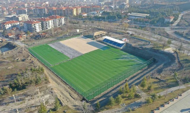 Emre Mahallesi Spor Kompleksi tamamlanıyor