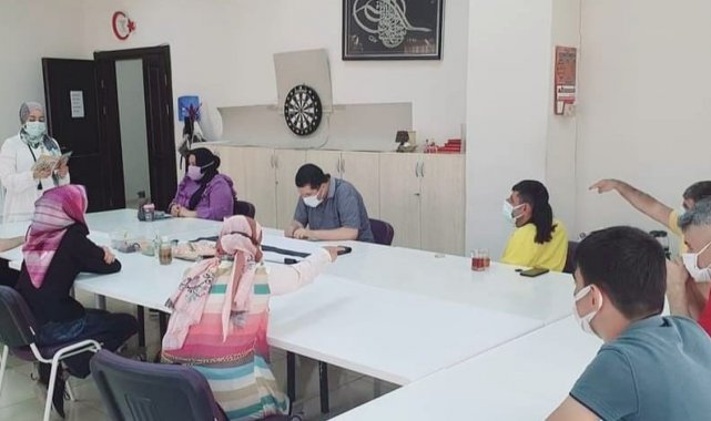 Engelleri Sincan'da sanatla aşıyorlar