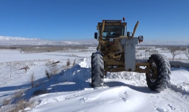 Erciş'te mahsur kalan öğrenciler kurtarıldı