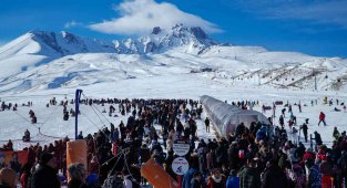 Erciyes hafta sonunda 30 bin turist ağırladı