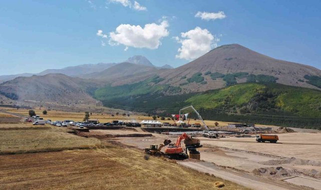 Erciyes'te 4 yeni otel daha hizmete açıldı