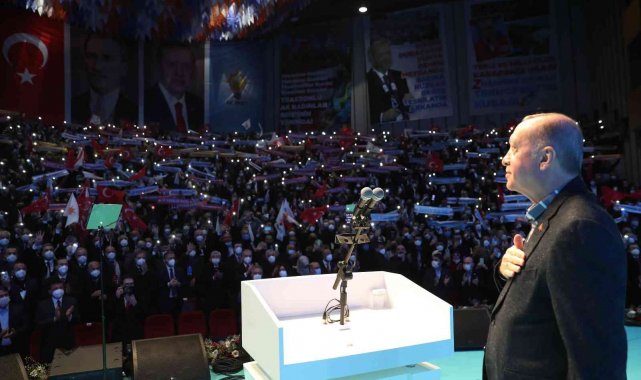 Erdoğan: "İktidara giden yolun sandık yerine yabancı devletlerin kapısında aranmasını demokrasimiz adına çok tehlikeli görüyoruz"