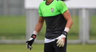 Erhan Erentürk 16 maçta 26 gol yedi