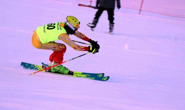 Erzincan'da Alp Disiplini U18 Büyükler eleme yarışları başladı