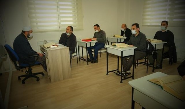 Erzincan'da Hafızlığı Muhafaza Hizmet İçi Eğitim Kursu devam ediyor