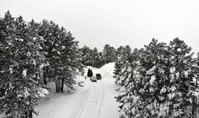 Erzincan'ın yüksek kesimlerinde kar yağışı etkisini artırdı