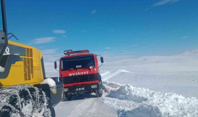 Erzurum Büyükşehir susuz kalan vatandaşları yalnız bırakmadı