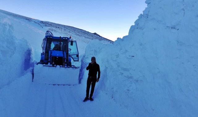 Esendere'de kar kalınlığı kepçe boyunu geçti
