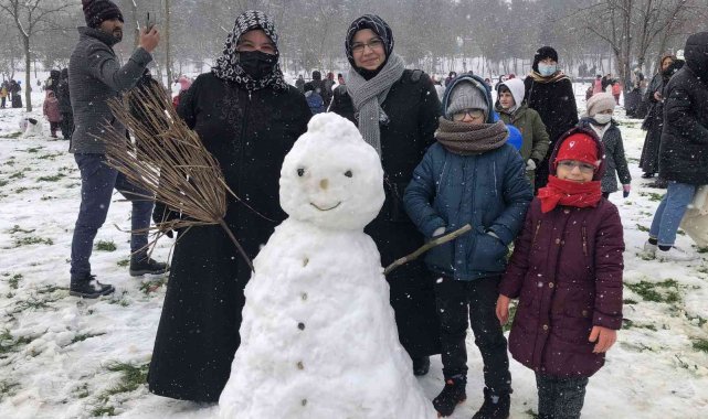 Esenler'de "Kar Şöleni" etkinliği düzenledi