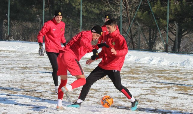 Eskişehirspor, Şanlıurfaspor maçı hazırlıklarını tamamladı