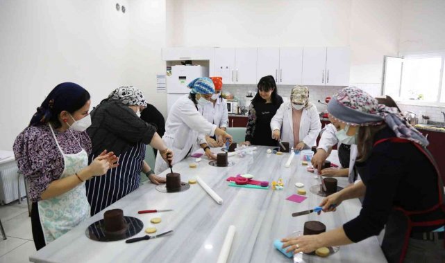 ESMEK&#039;te eğitimler aralıksız devam ediyor