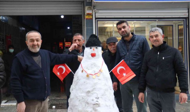 Esnaftan beşi bir yerdeli kar sevinci