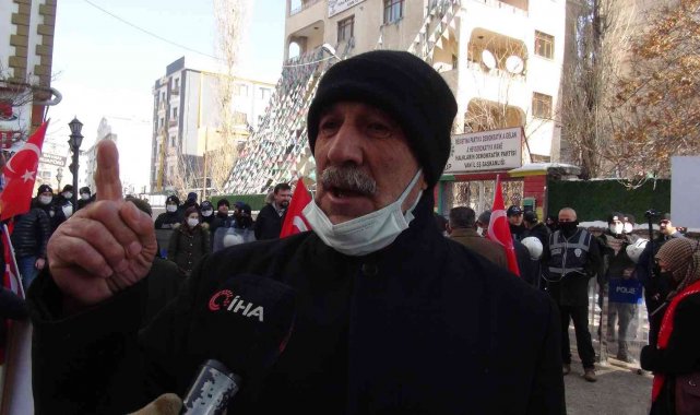 Evlat nöbetindeki baba: "Kalem yerine oğlumun eline silah verdiler"