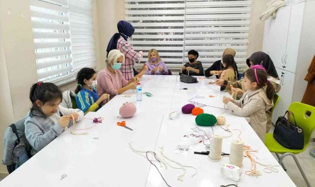 Eyüpsultan'da Aile Akademisi'nde 3 bin 500 kişi eğitim aldı